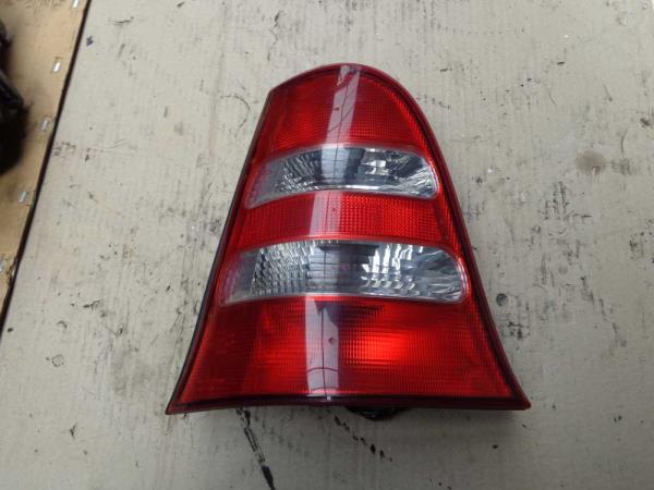 FEU ARRIERE GAUCHE MERCEDES - Vue 1